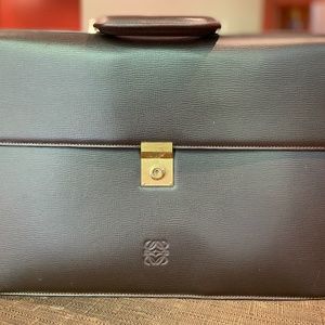Loewe men's leather briefcase in brown with gold fittings - very good condition